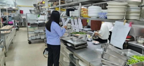 翁旗市場監管局多項措施開展餐飲單位食品安全整治行動